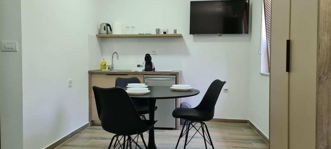 G&G Suites Ohrid Bagian luar foto