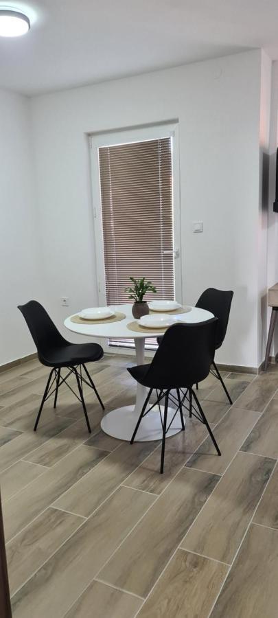 G&G Suites Ohrid Bagian luar foto